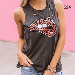 Distressed lip tank
